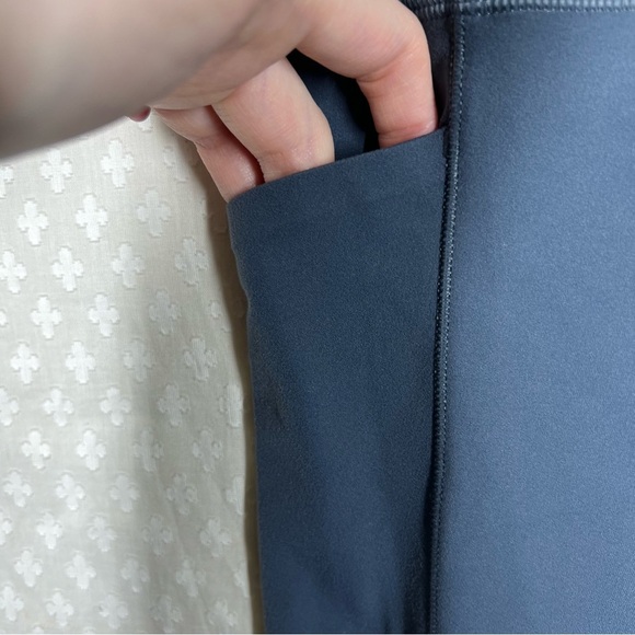 Athleta Blue Salutation Stash Pocket Leggings - Picture 3 of 7